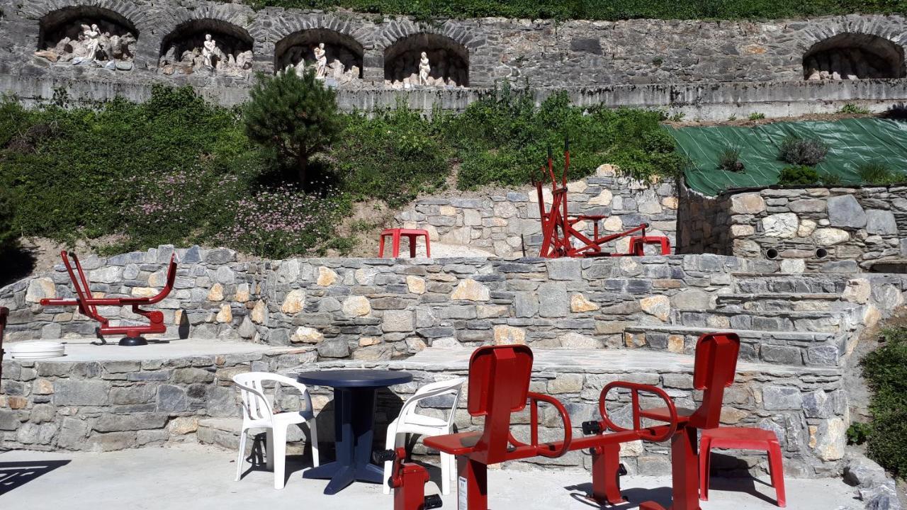 Hotel Les Chalets Brides-les-Bains Exterior foto