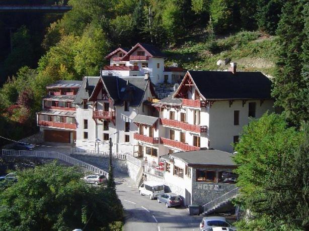Hotel Les Chalets Brides-les-Bains Exterior foto