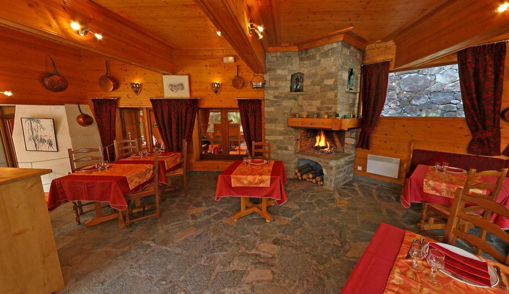 Hotel Les Chalets Brides-les-Bains Exterior foto